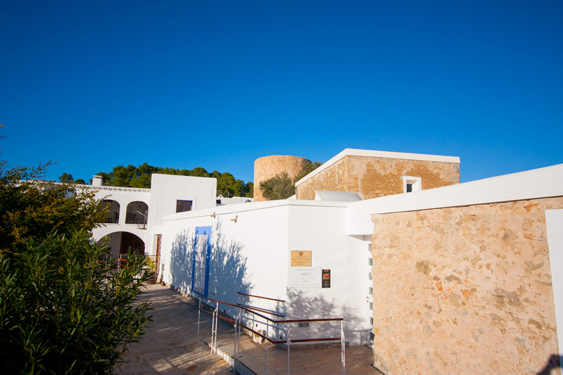 Cultural center Can Curt